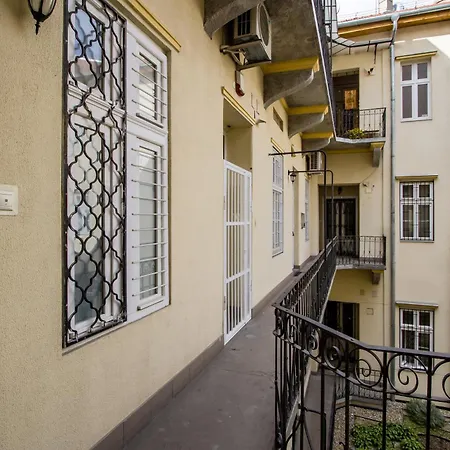 Apartament Wilson's Oktogon Square