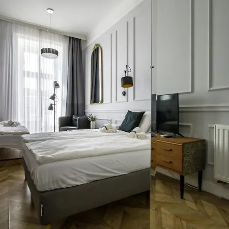 Wilson's Oktogon Square Apartament