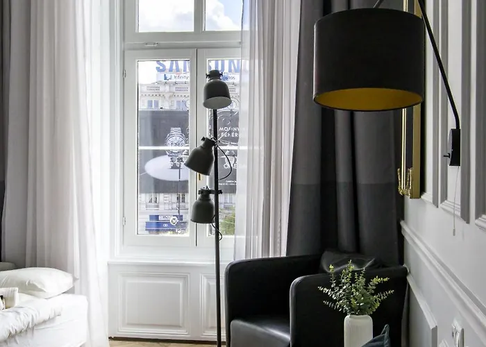 Wilson's Andrassy Avenue Daire *